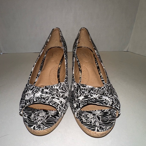Dexflex Comfort Size 7.5 Black and White Open Toe Wedges - Picture 2 of 9